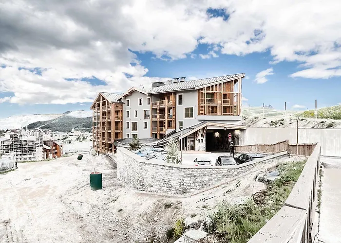 Apartment Tineo Alpe D\'Huez - By Emerald Stay