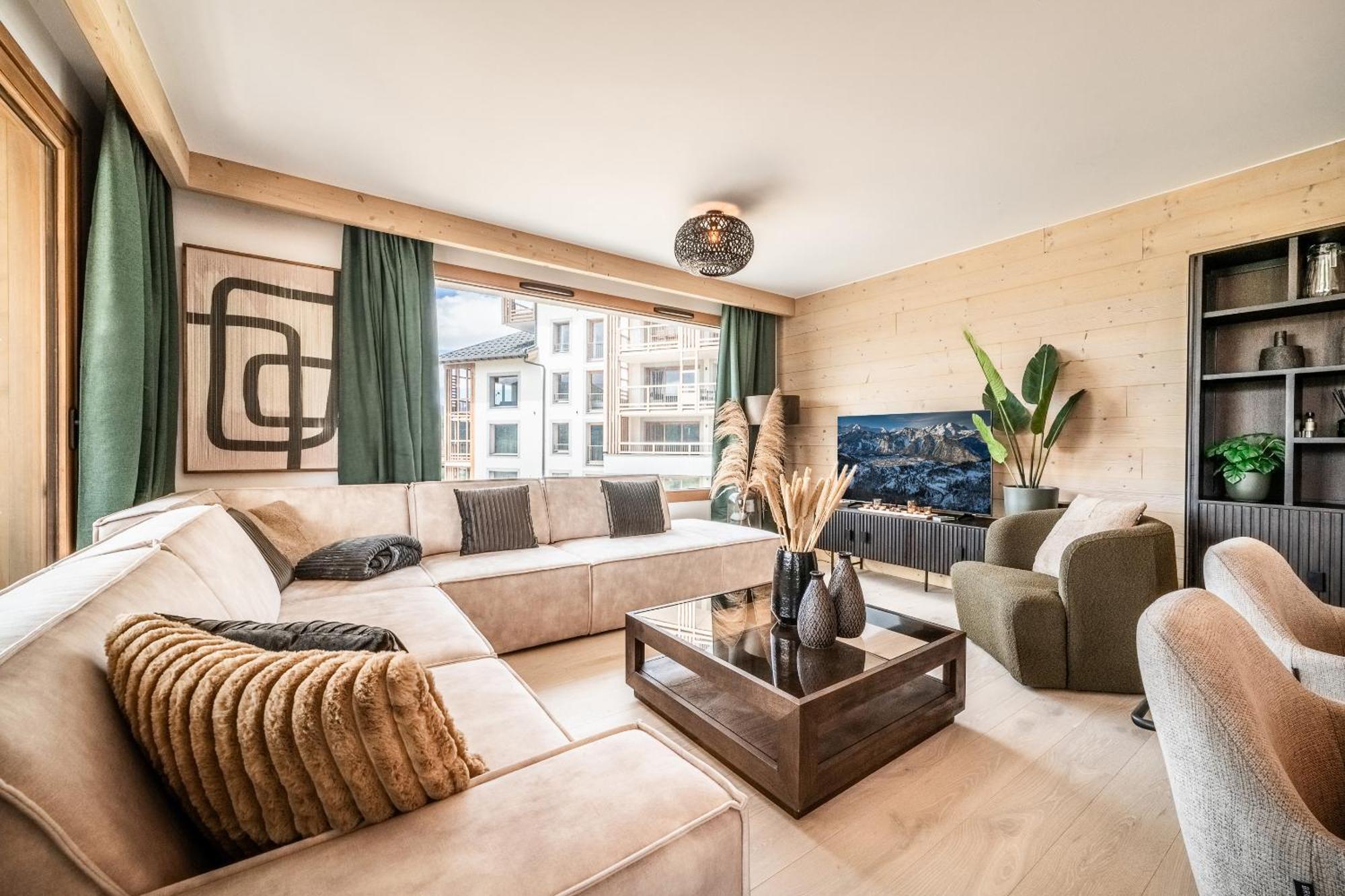 Tineo - By Emerald Apartment